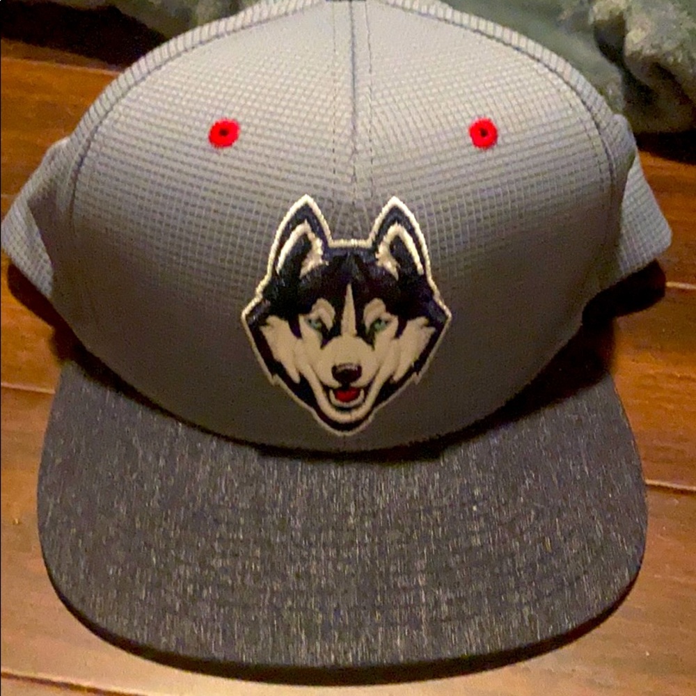 UConn hat